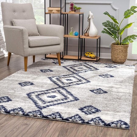 Homeroots 4 x 6 ft. Gray & Navy Boho Chic Area Rug 392372